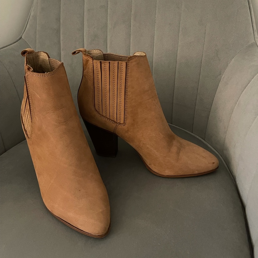Aldo camel suede boots